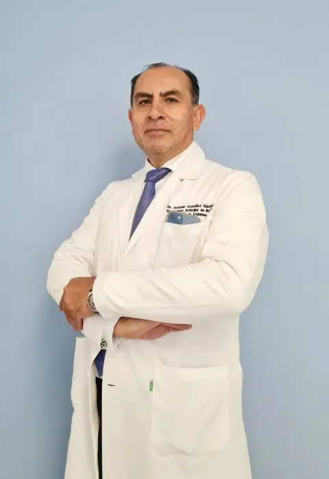 Dr. Artemio González Sanchez / Cirugía de Columna / Endoscopia de Columna